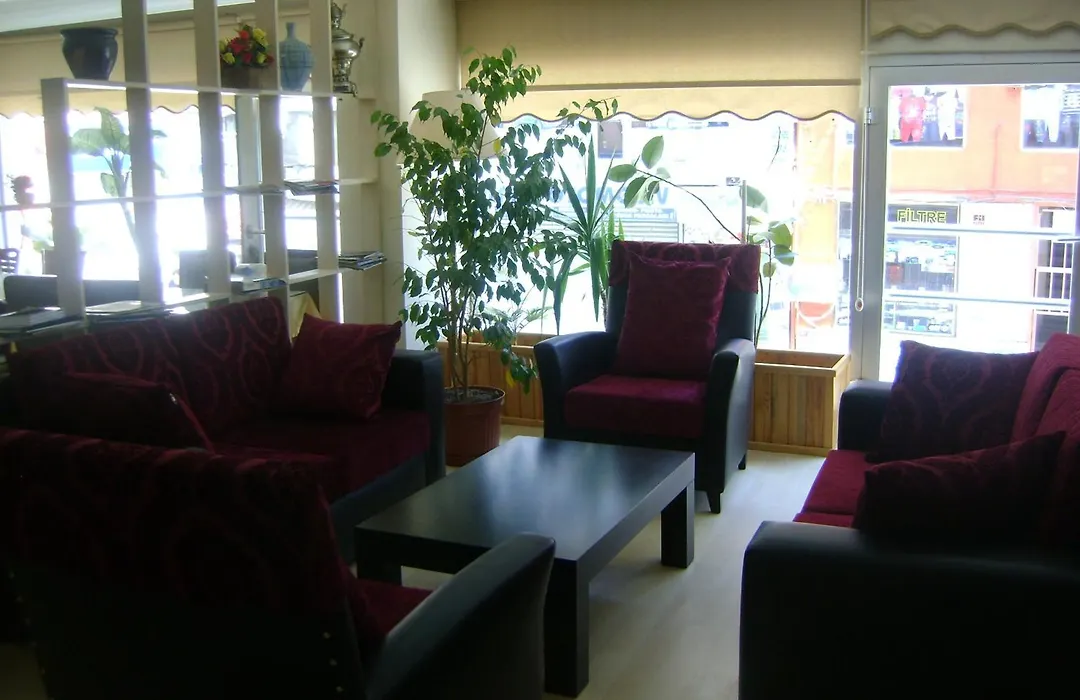Hotel Ay-1