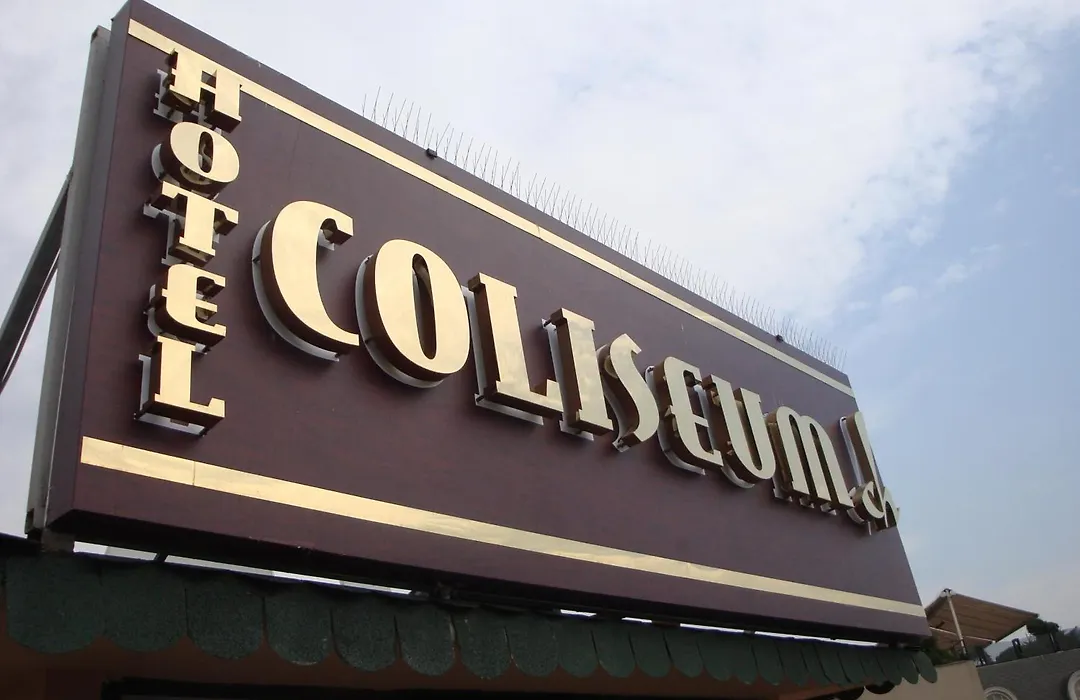 Hotel Coliseum-1