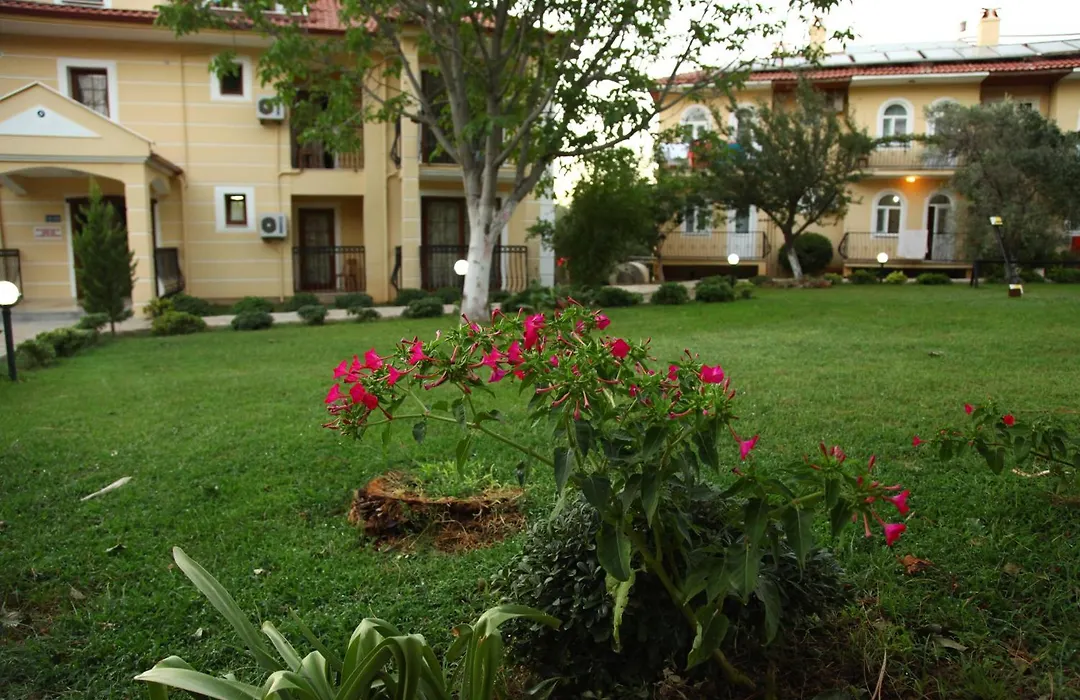 Gokcen Apartments-1