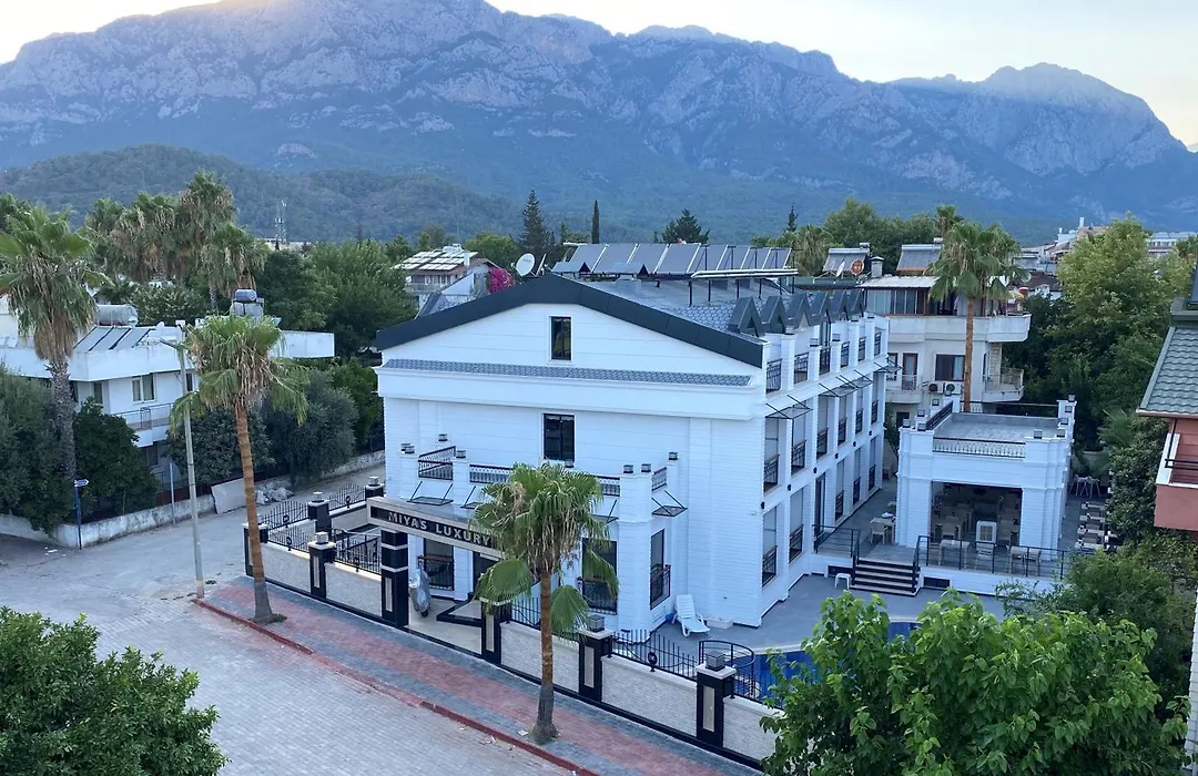 Miyas Luxury Hotel-1