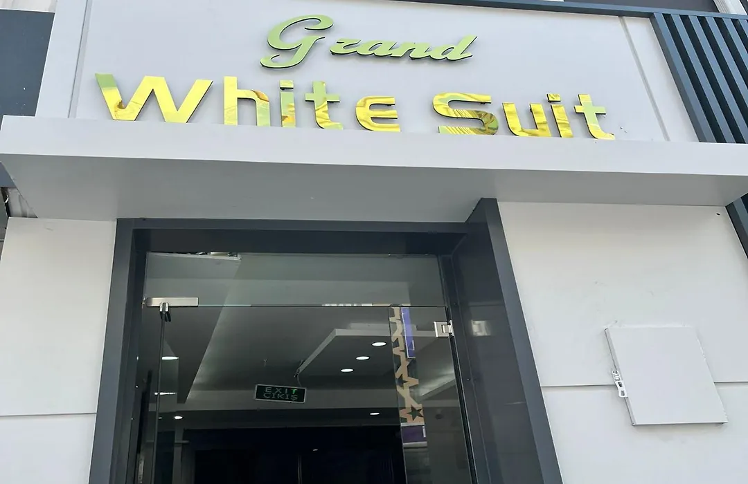 Grand White Suit Otel-1