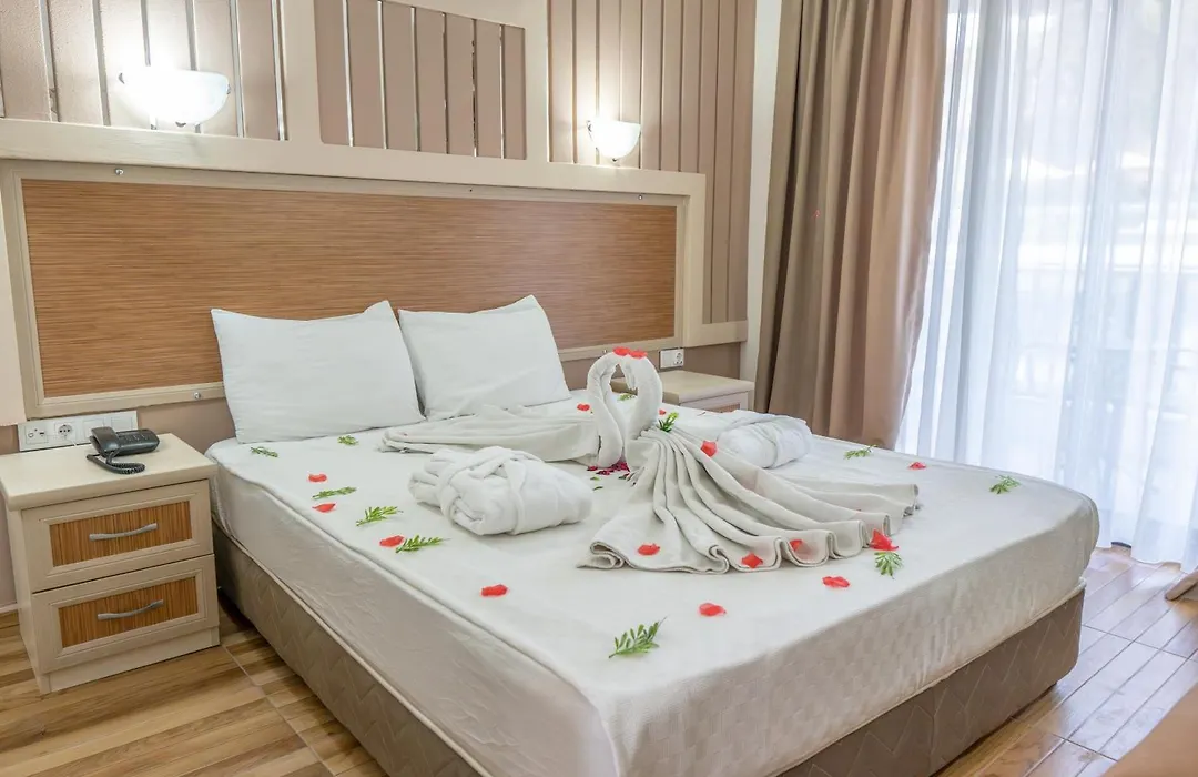Mr Crane Hotel-1