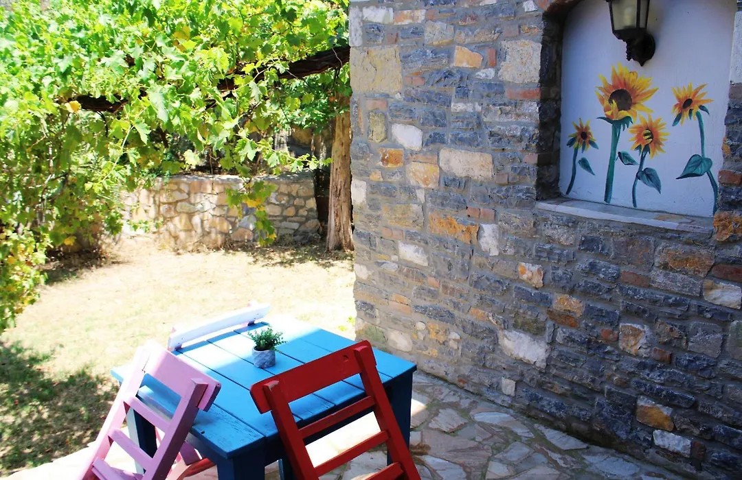 Pir Efes Konaklari-1