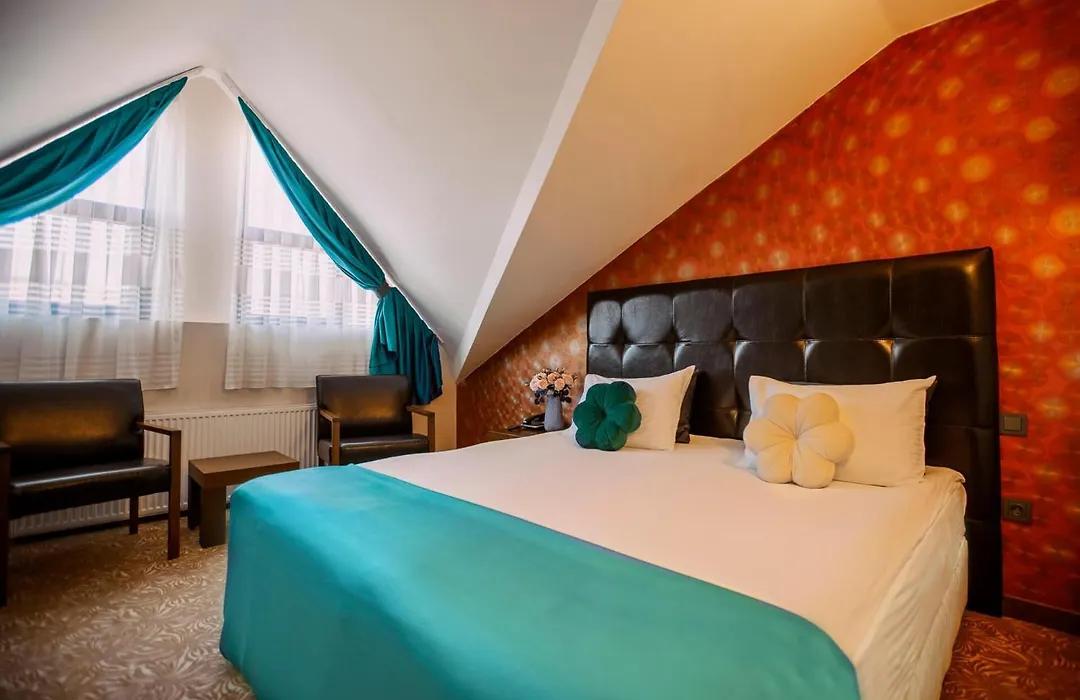 Highway Otel-1