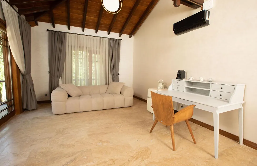 Casa Giallo Managed By Dedeman-1