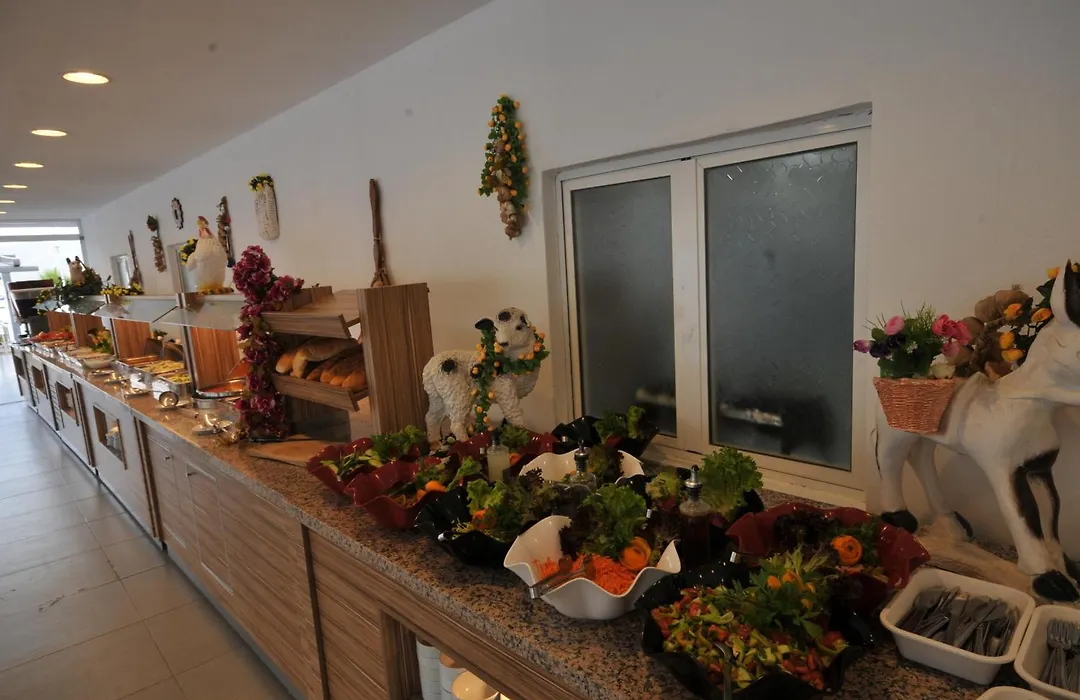 Amos Hotel-1