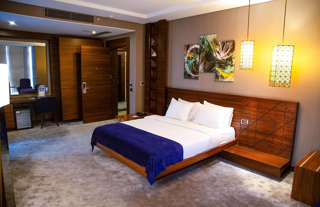 Gold Majesty Hotel-1