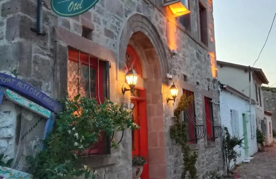 Hayat Alti Otel Ayvalik-1