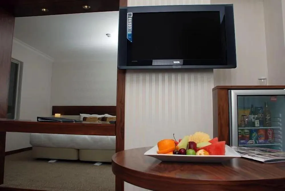 Demır Otel-1