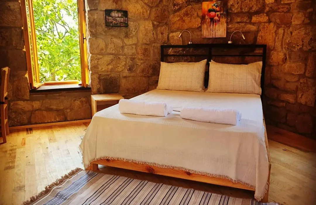 Teora Stone Otel No 68-1