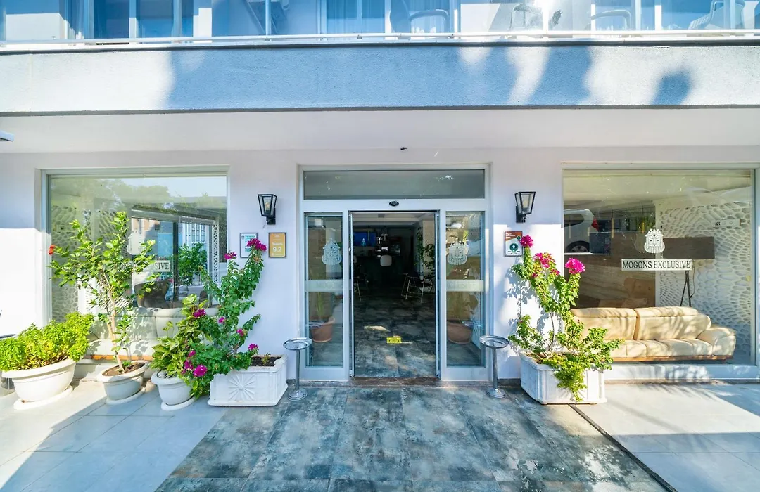 Mogons Exclusive Hotel-1
