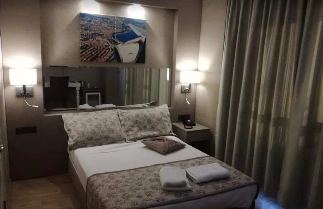 Hotel Iz-1