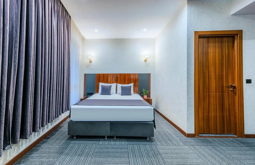Med Airport Hotel-1