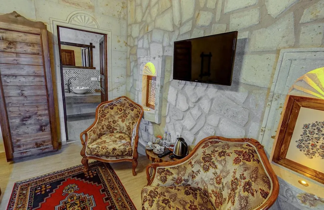 Hikmet'S House-1