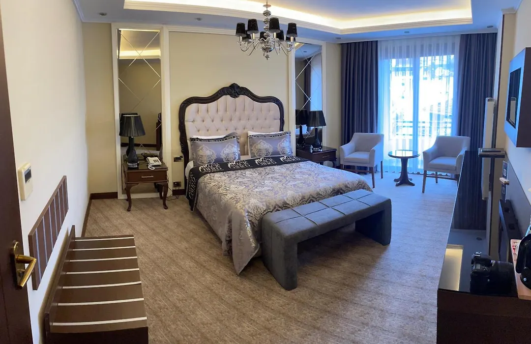 Black Bird Thermal Hotel & Spa-1