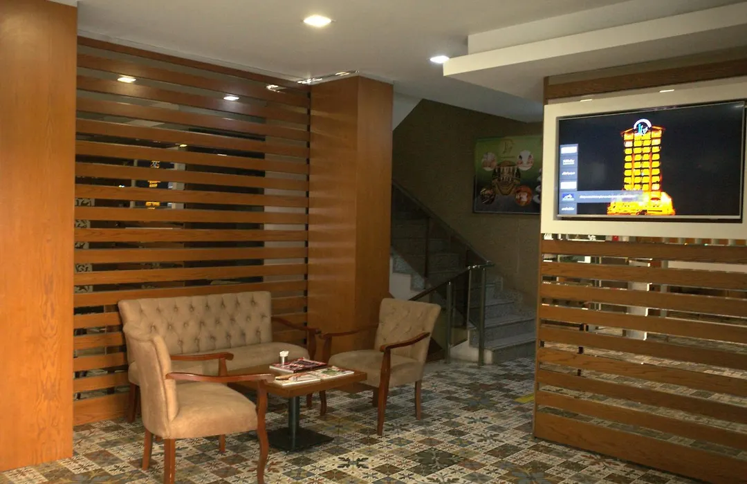 Liv Suit Hotel-1