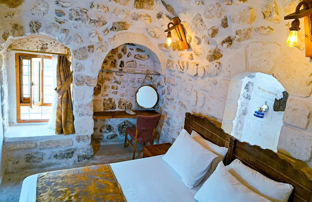 Mons Masius Hotel Teras-1