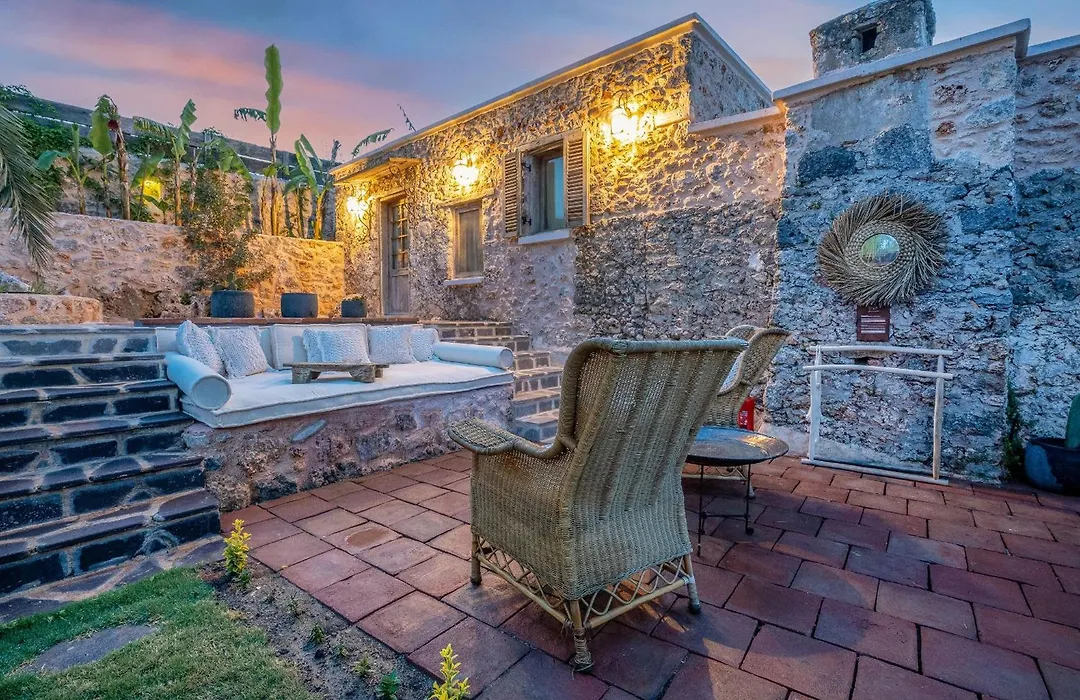 Kassandra Heritage (Adults Only)-1