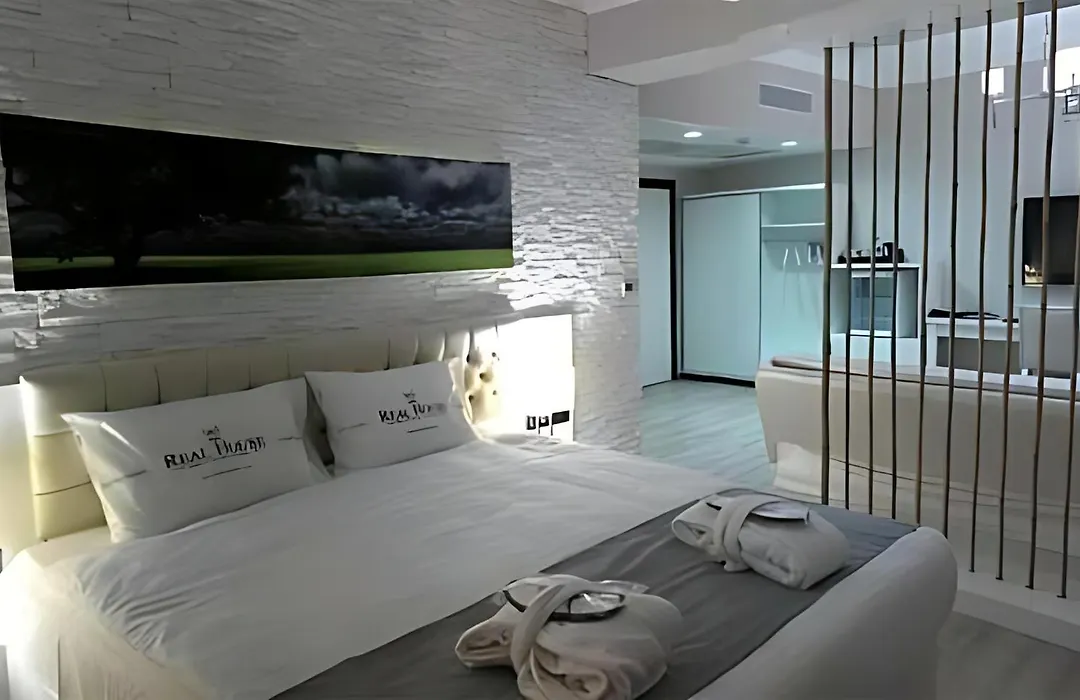 Real House Hotel-1