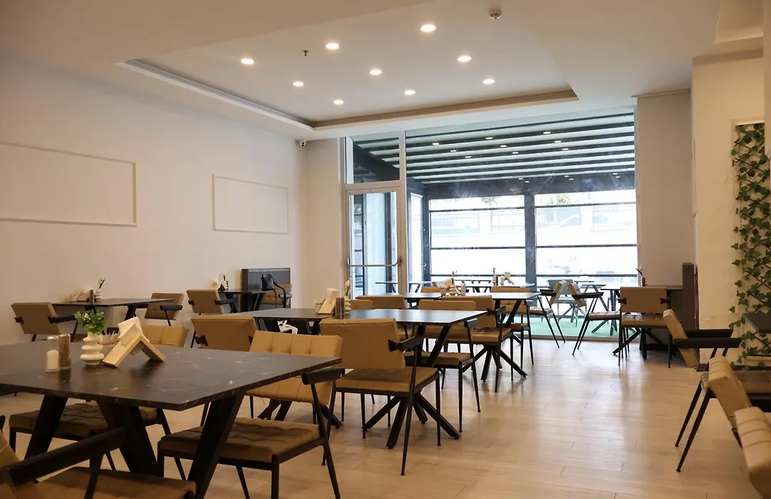 Home Plus Hotel-1