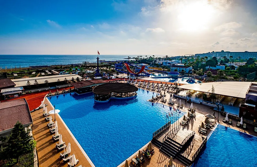 Grand Cortez Halal Family Hotel-1