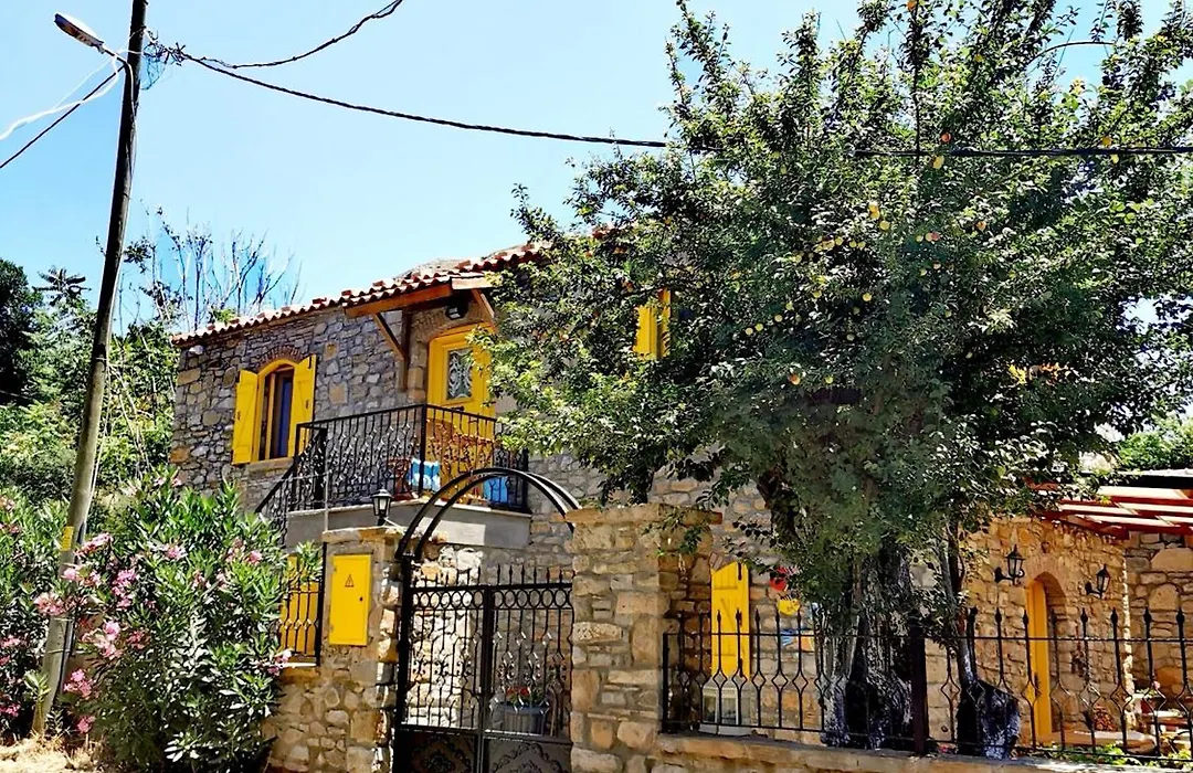 Ilios Guest House-1
