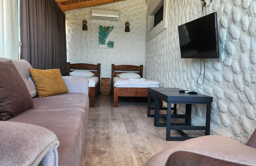 Rastgeleakkumotel-1