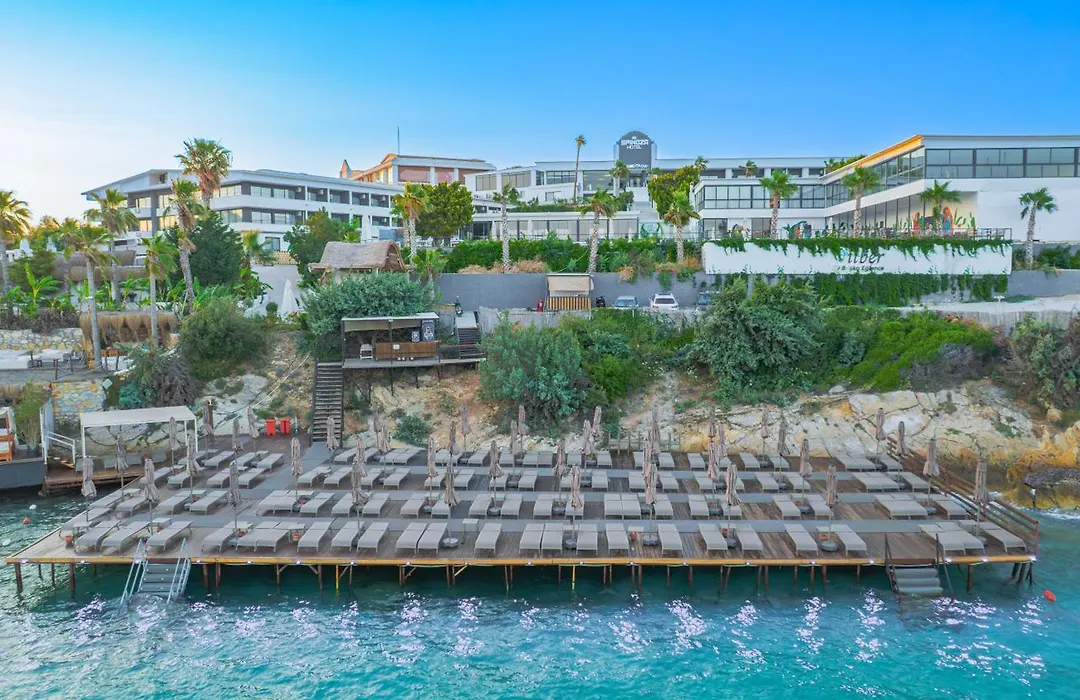 Enki Spinoza Resort Hotel-1