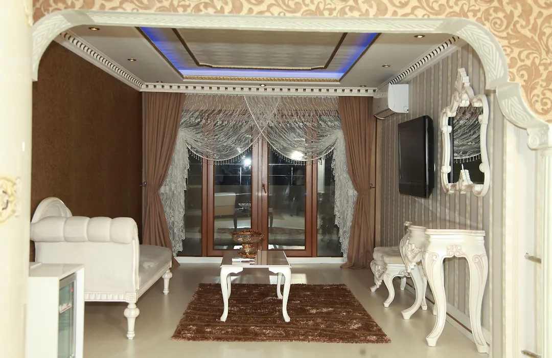 Royal Anka Hotel-1