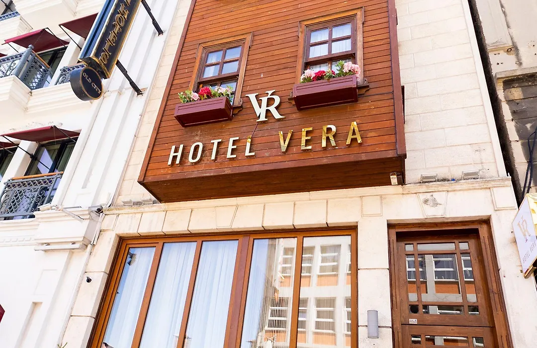 Cheers Vera Edition Hotel-1