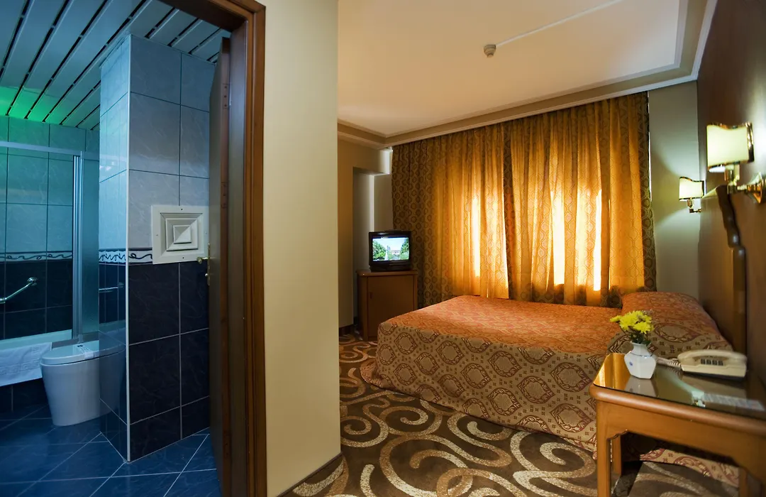 Hotel Buyuk Sahinler-1