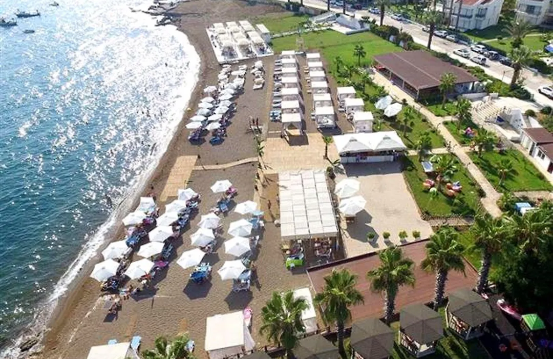 Tourist Hotel-1