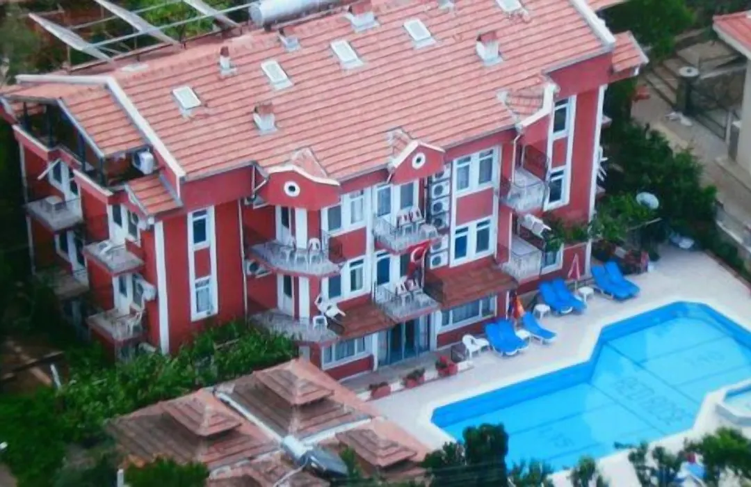 Red Rose Hotel-1