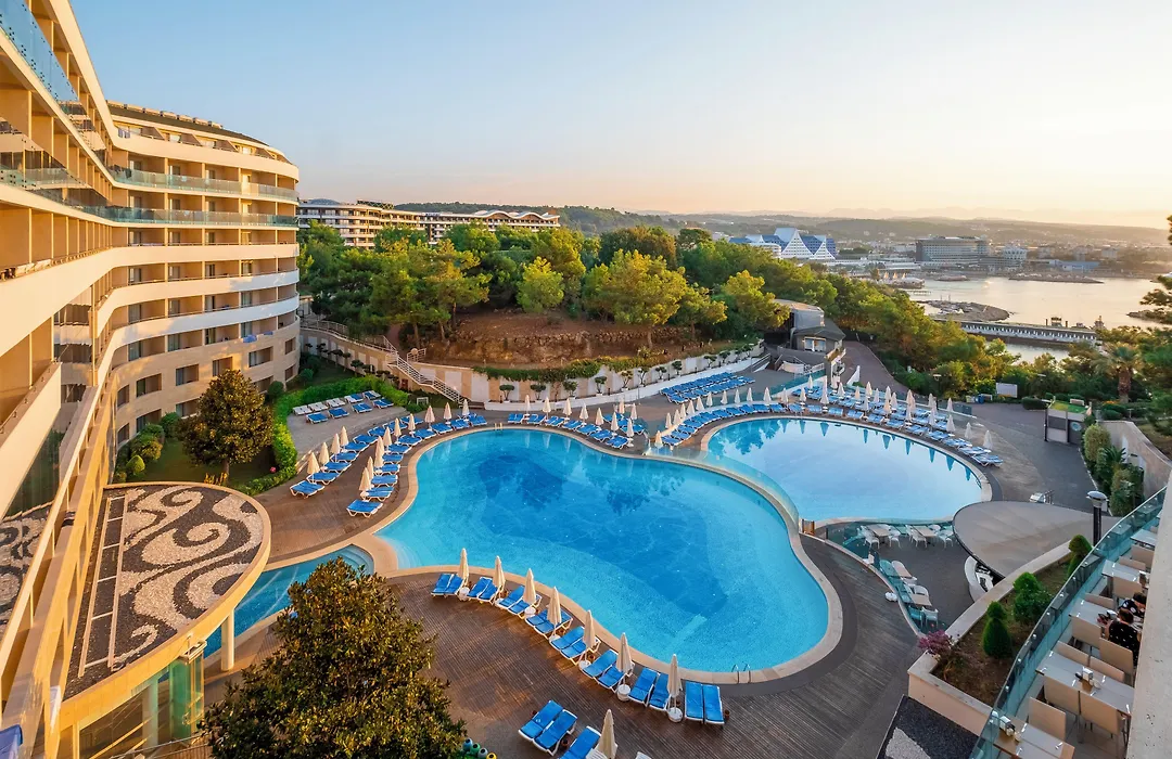 Waterplanet Hotel & Aquapark-1
