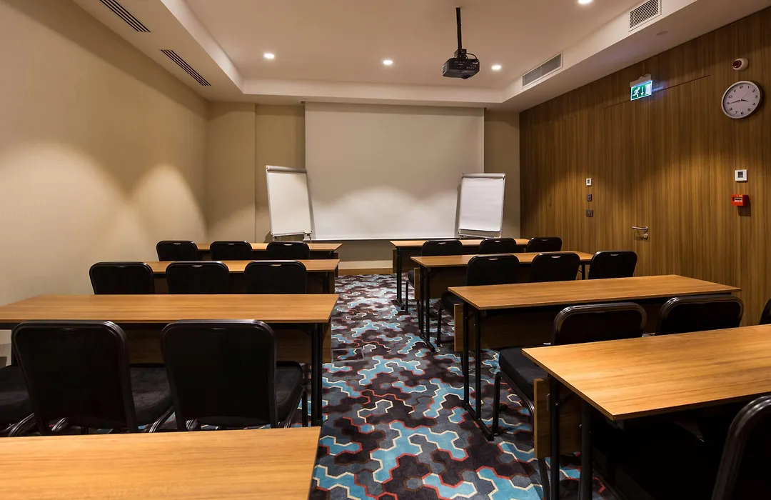 Hampton By Hilton Istanbul Kurtkoy-1