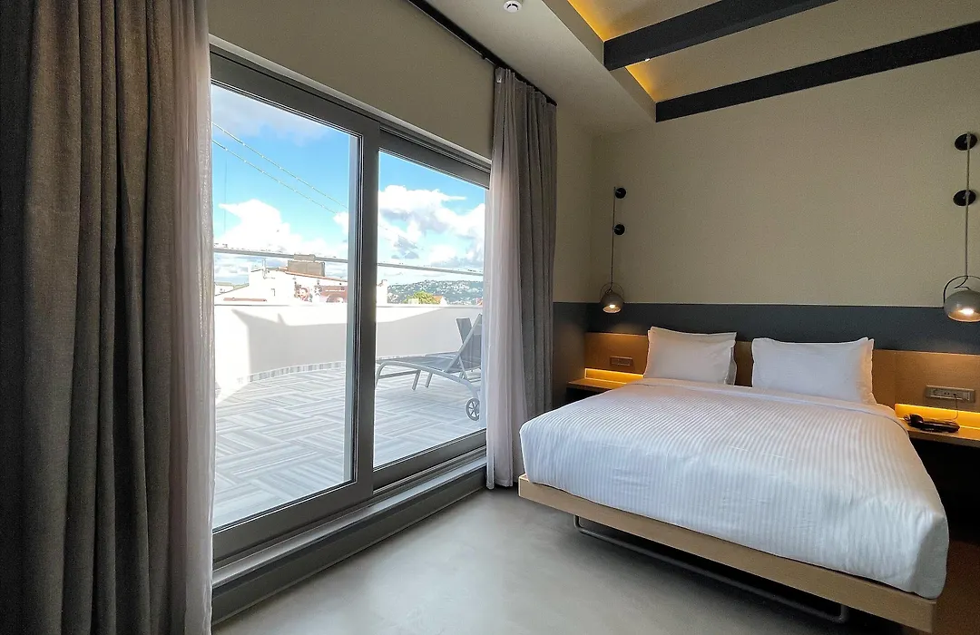 Nevv Bosphorus Hotel & Suites-1