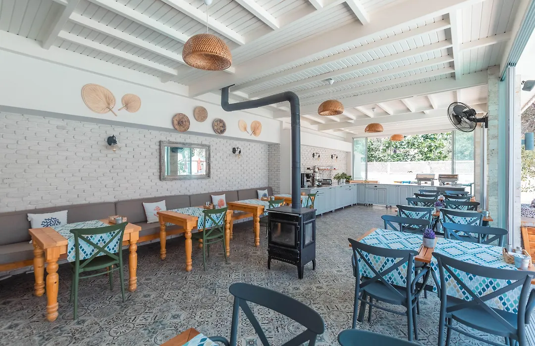 Bronze Hotel-1