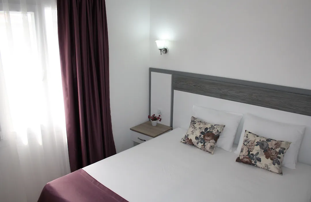Parla Apart Hotel-1