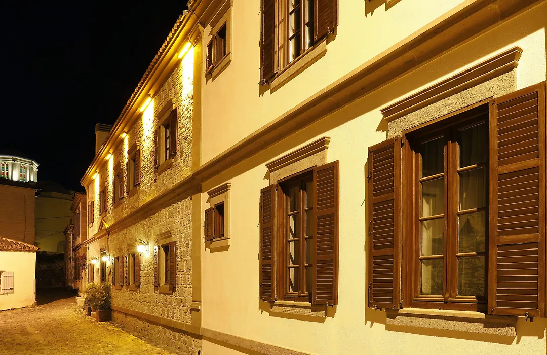 Yundantik Cunda Konaklari-1