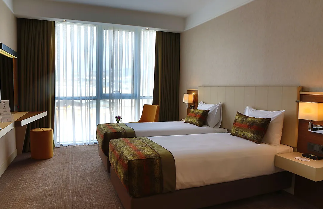Hm Commerce Hotel-1