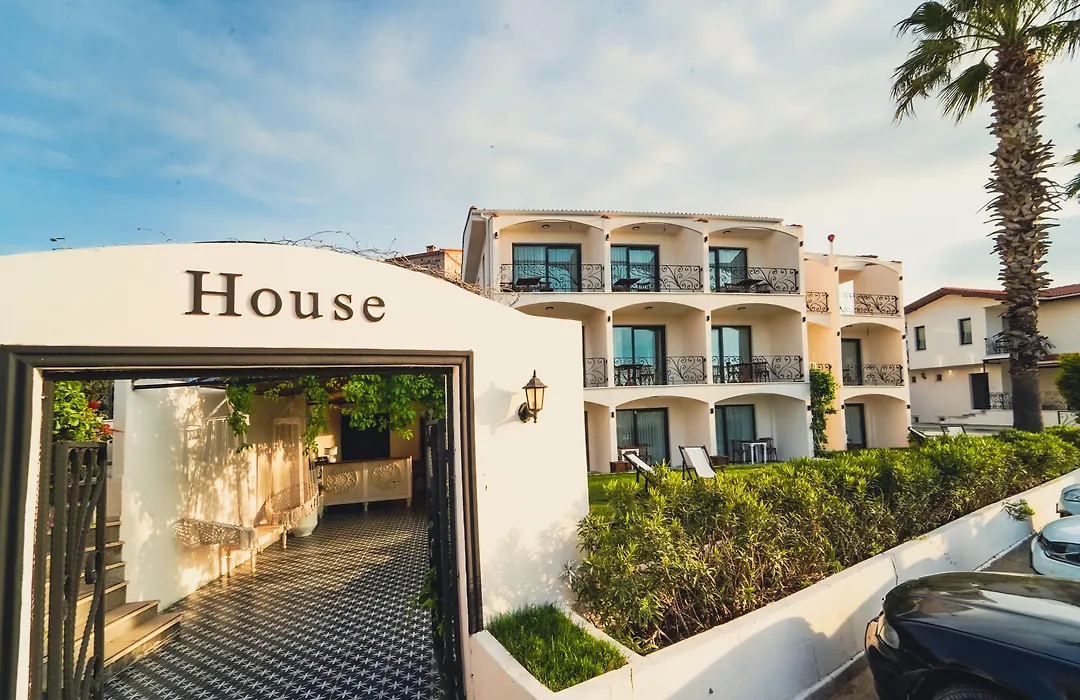 Cunda House Kuecuek Otel-1