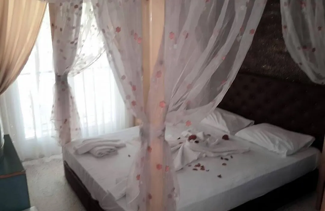 Selay Hotel-1