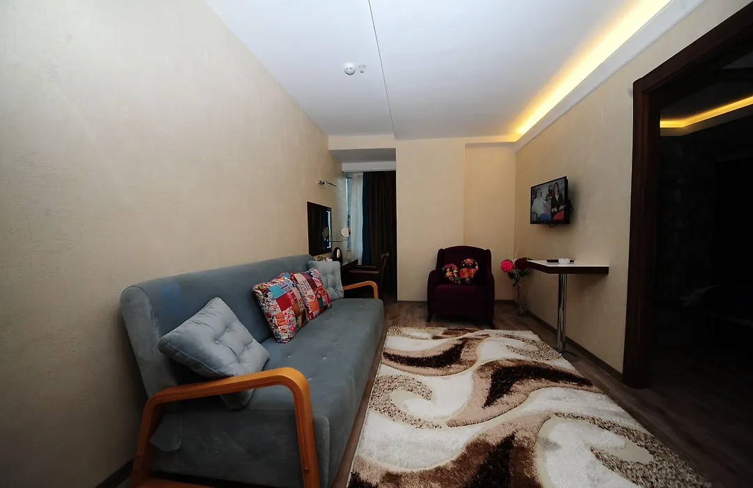 Yucel Hotel-1