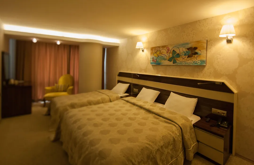 Armin Hotel-1