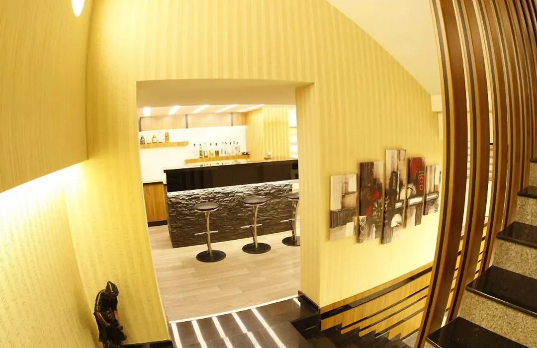 Bent Hotel-1