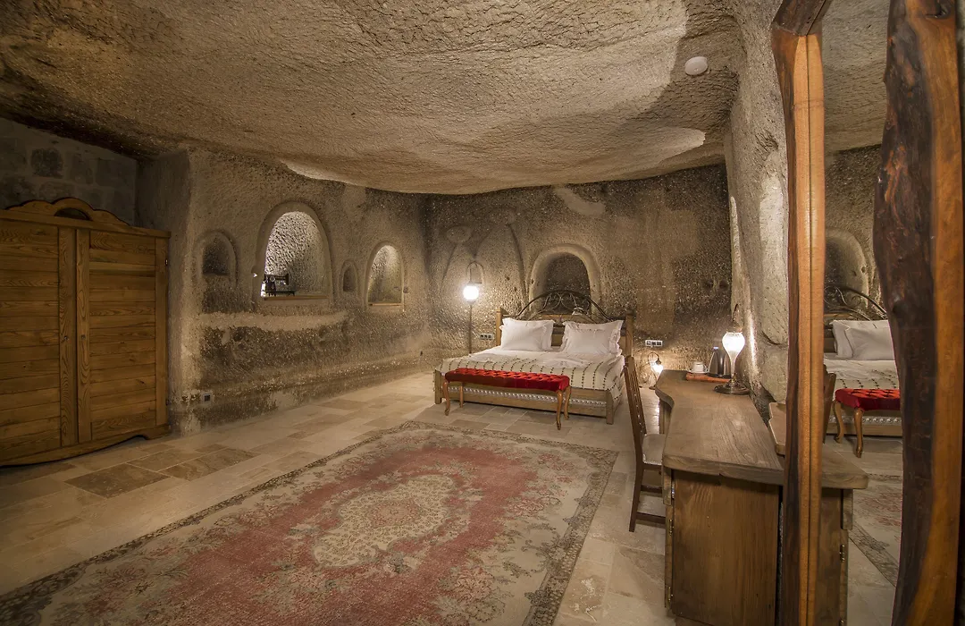 Hera Cave Suites-1