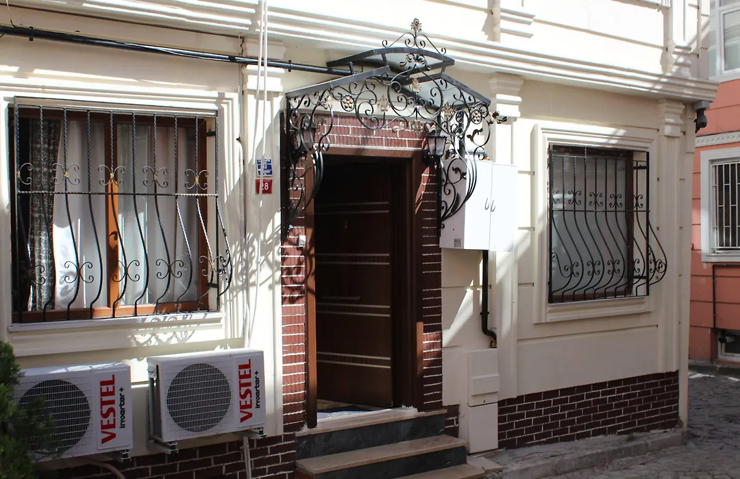 Carvan Hotel-1