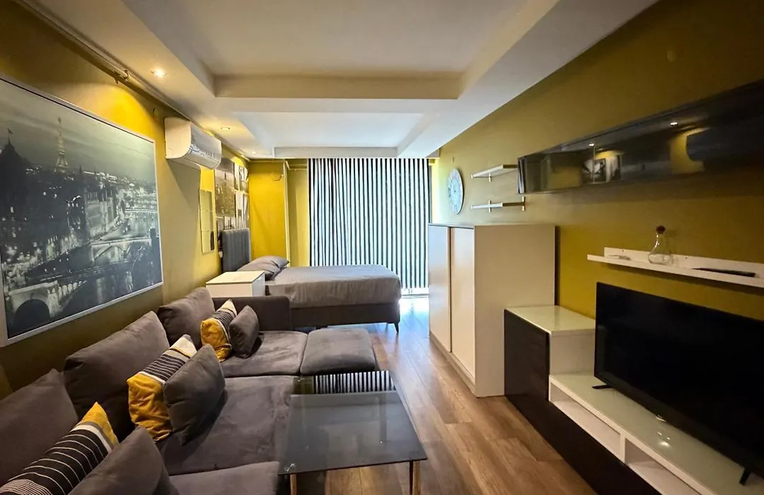 Deluxe Beach Residence-1