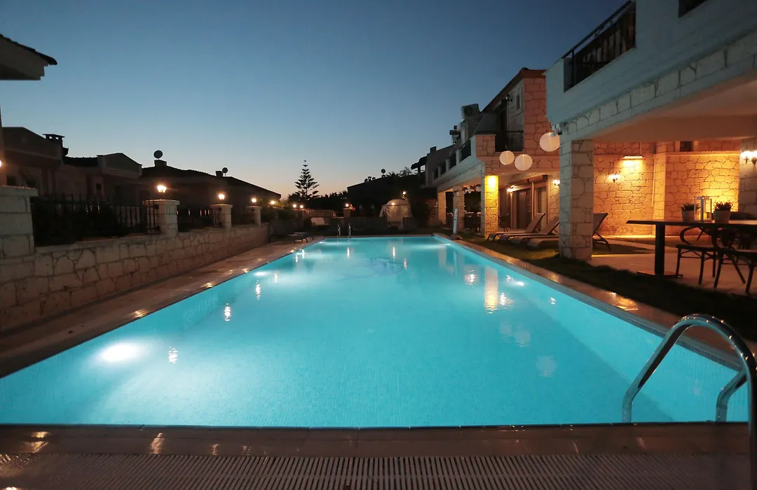 Fizzio Alacati Hotel-1