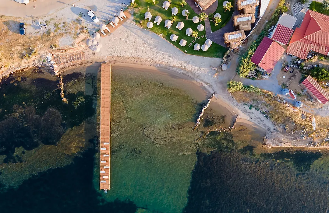 Anda Beach Bistro & Rooms-1